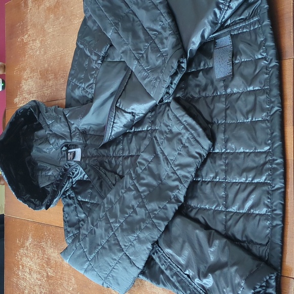 The North Face Women's Circaloft Hoodie - Picture 9 of 9